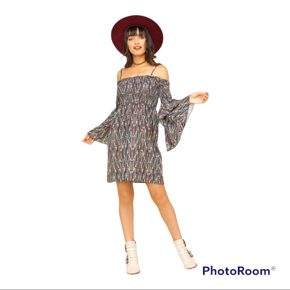 NWT Molly Bracken ZigZag Cold Shoulder Smocked Bell Sleeves Mini Dress